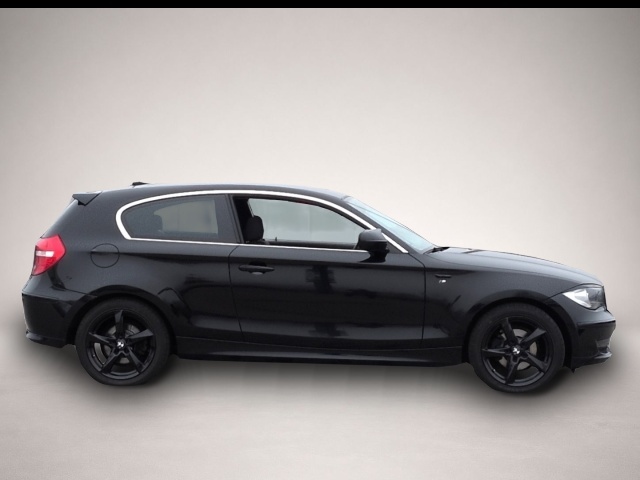 Bild 3 BMW 116 i 2.0*PDC 2Z-Klimaaut Sport-Lkr/Auspuff 17*
