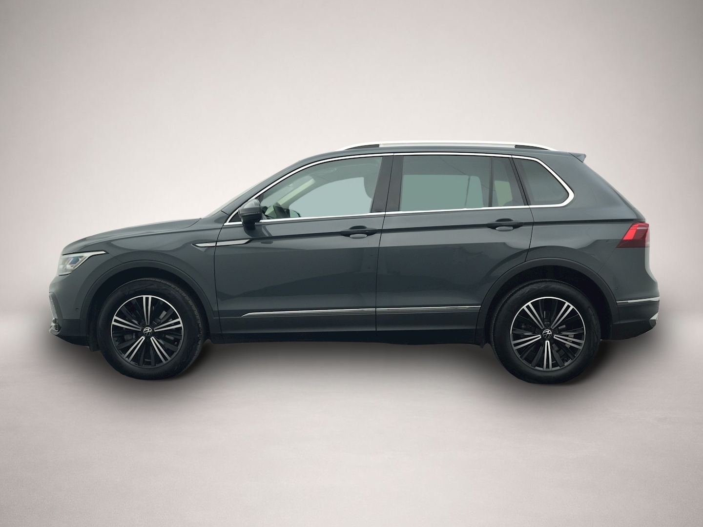 Bild 2 Volkswagen Tiguan 2.0 TDI DSG 4Mo. Elegance IQ.LIGHT NAVI S