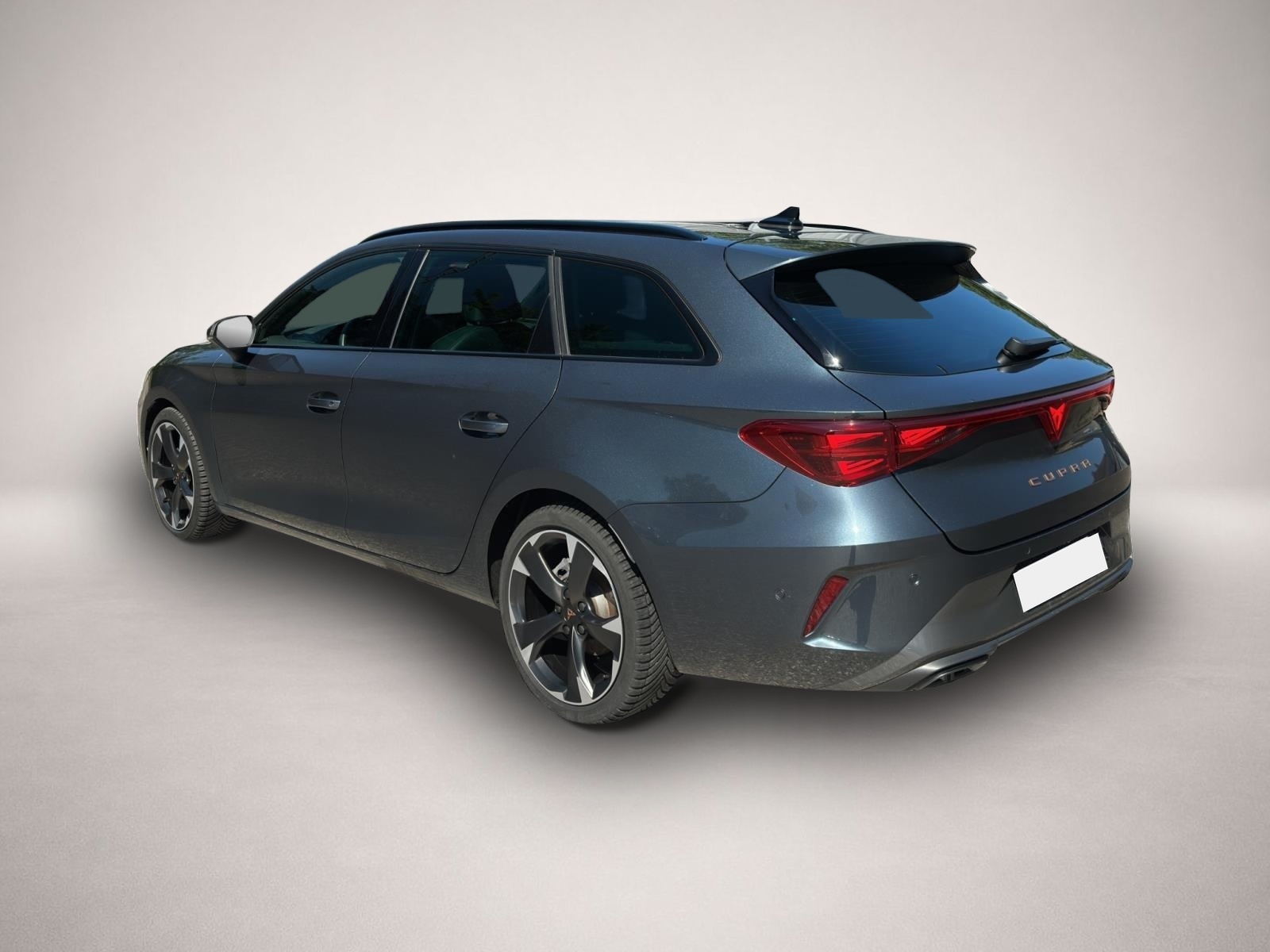 Fotografie 4 des Cupra Leon SP 1.5 eTSI DSG AB248EUR NAVI REAR VIEW SHZ