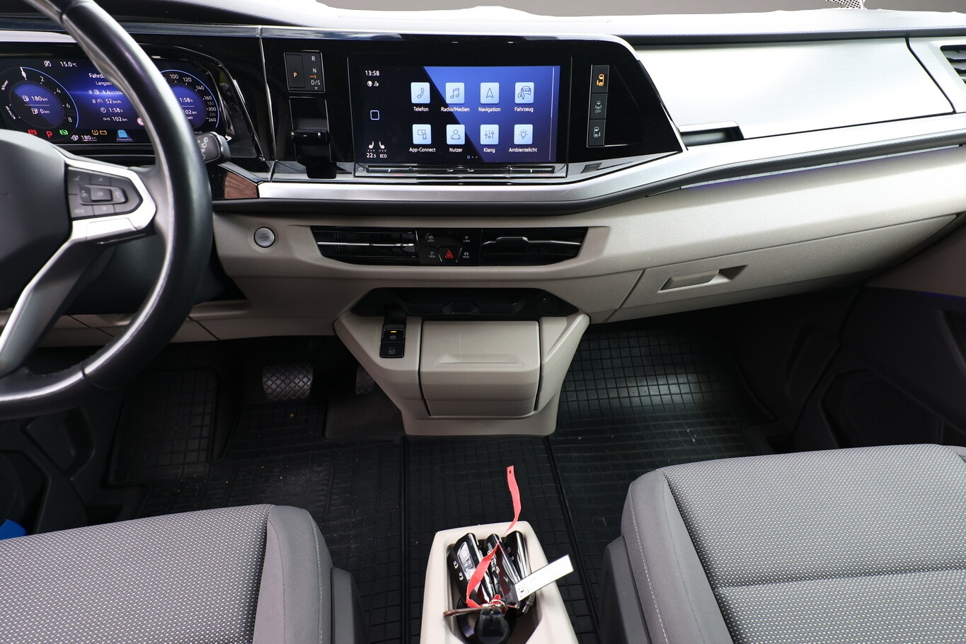Bild 7 Volkswagen T3 Multivan 1.4 TSI 218 DSG eHybrid Life lang LED