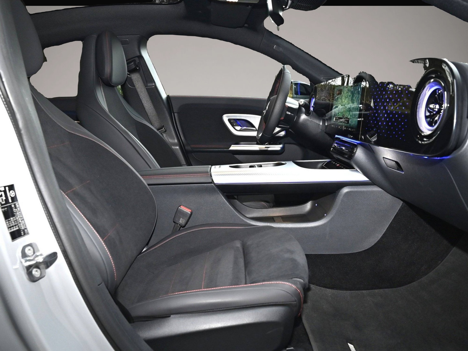 Bild 2 Mercedes-Benz CLA 250