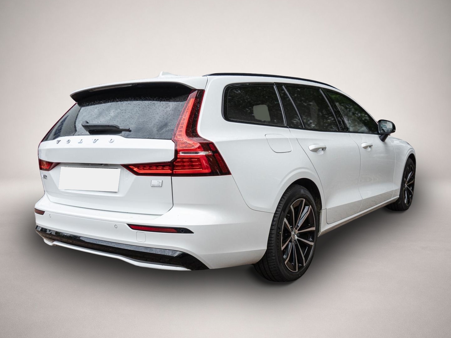 Bild 2 Volvo V60 Kombi Plus Dark Recharge Plug-In Hybrid AWD