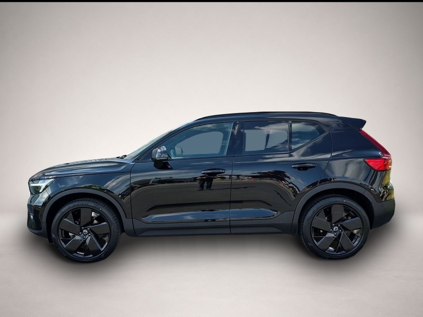 Bild 4 Volvo XC40 B3 B DKG Plus Black Edition Pano*Winterpake