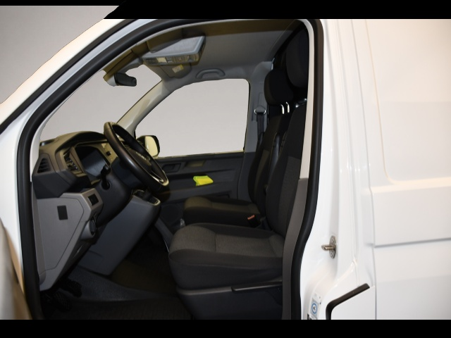 Bild 3 Volkswagen Other T6.1 Transporter Kasten 2.0 TDI LR Standhzg/AHK/