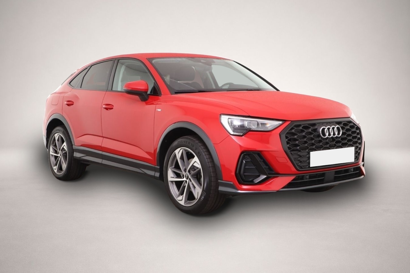 Bild 4 Audi Q3 Sportback 35 TFSI S tronic S line Navi+/AHK/1
