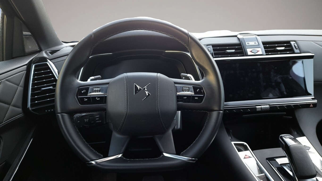Bild 6 DS Automobiles Other 7 E-Tense 300 Hybrid Aut. 4x4 Rivoli Nav Focal