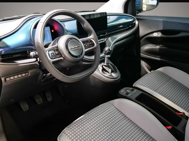 Bild 3 Fiat 500 Hybrid Torino LED Apple CarPlay Android Auto