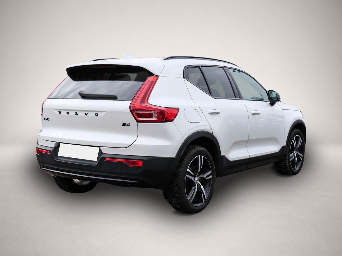 Bild 2 Volvo XC40 Plus Black Edition 2WD StandHZG Digitales C