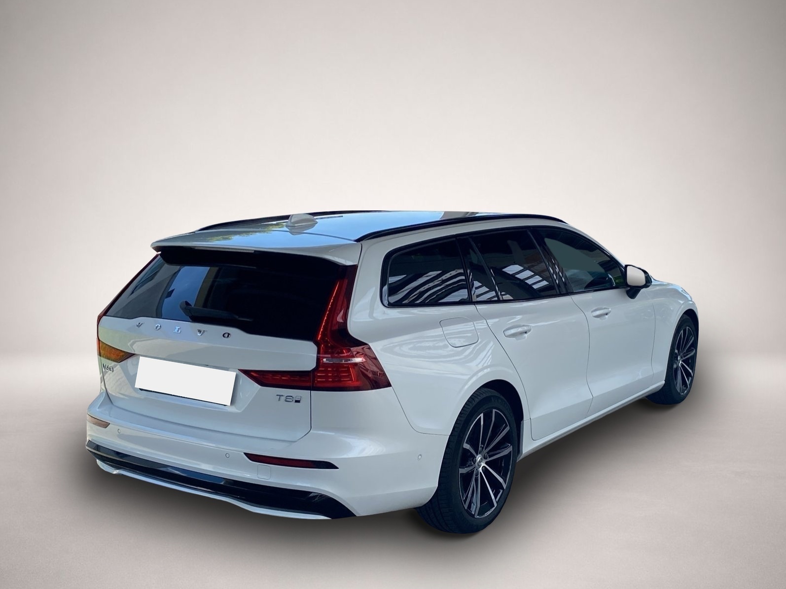 Bild 5 Volvo V60 T8 Plus Dark Recharge AWD*AHK*WiPa*MMY*4xShz