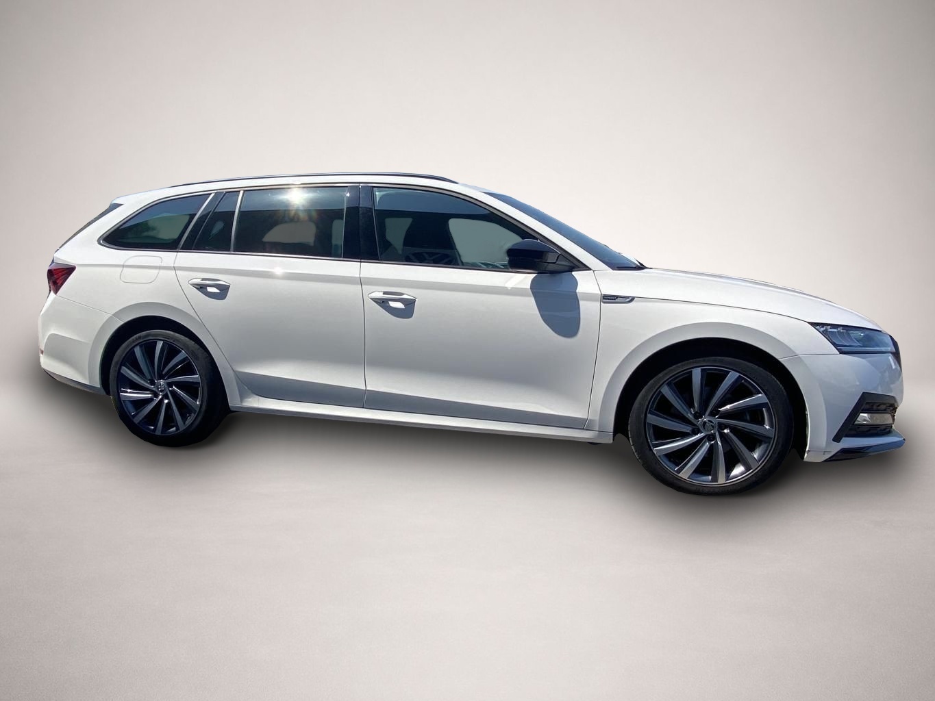 Bild 6 Skoda Octavia Combi 2.0 TDI DSG 4x4 SPORTLINE HEAD-UP+