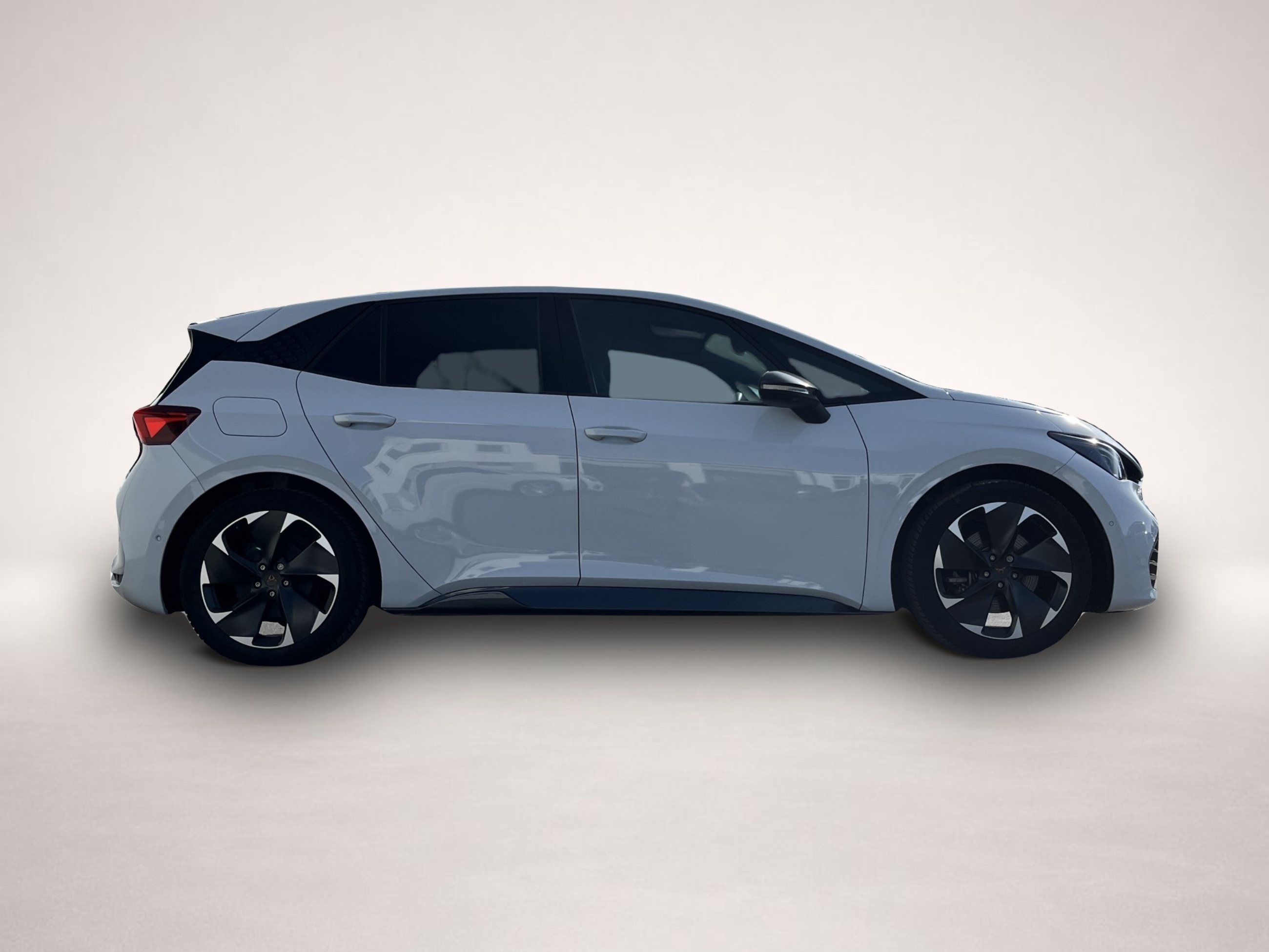 Bild 4 Cupra Born 62kWh WäPu HeadUp Navi RFK ACC LED SHZ LR-H