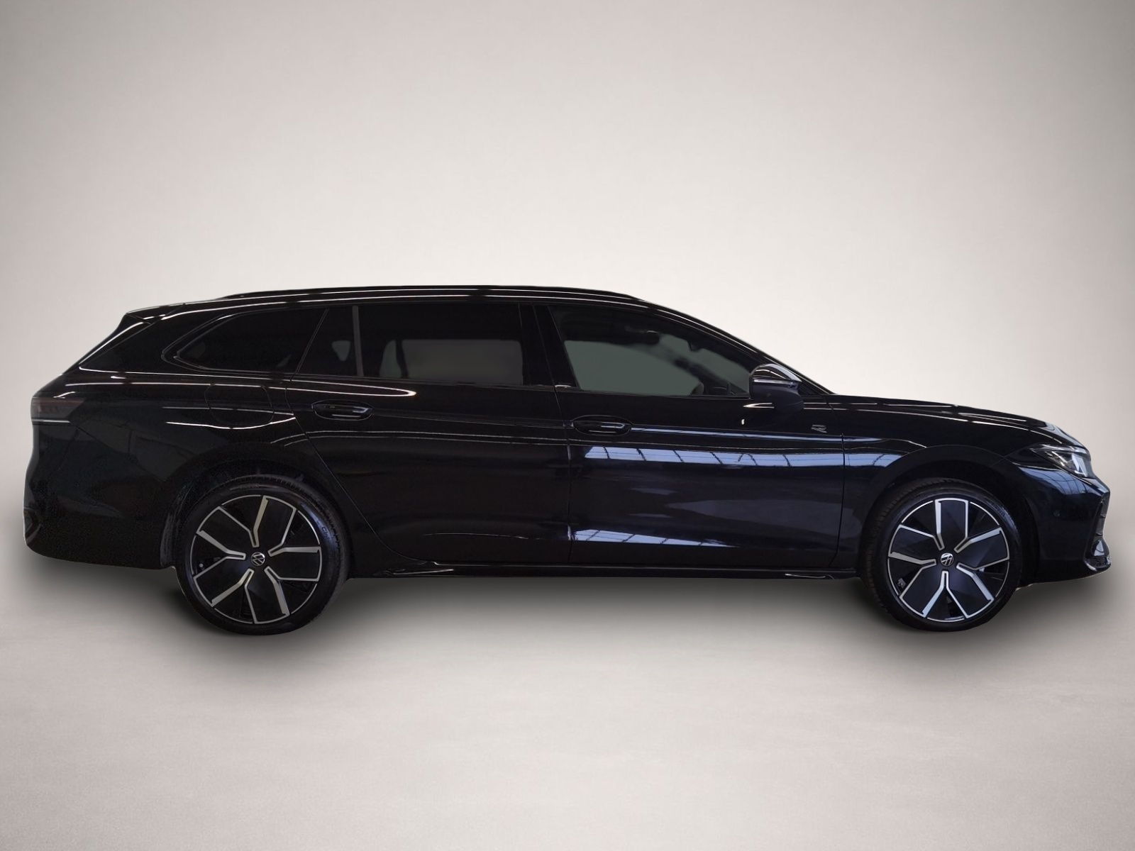 Bild 6 Volkswagen Passat R-Line 1,5 l eHybrid OPF 130 kW (177 PS)