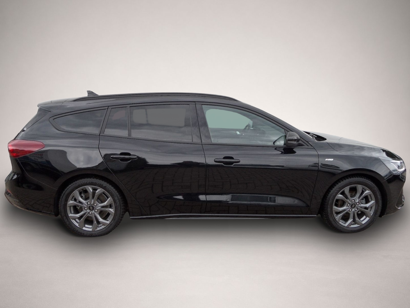 Fotografie 2 des Ford Focus Turnier ST-Line X+Cam+Panoramadach+AHK+AT
