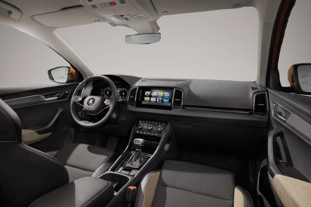 Fotografie 1 des Skoda Karoq Selection 1,5 TSI DSG Selction 2ZoKlima Alu Fel.