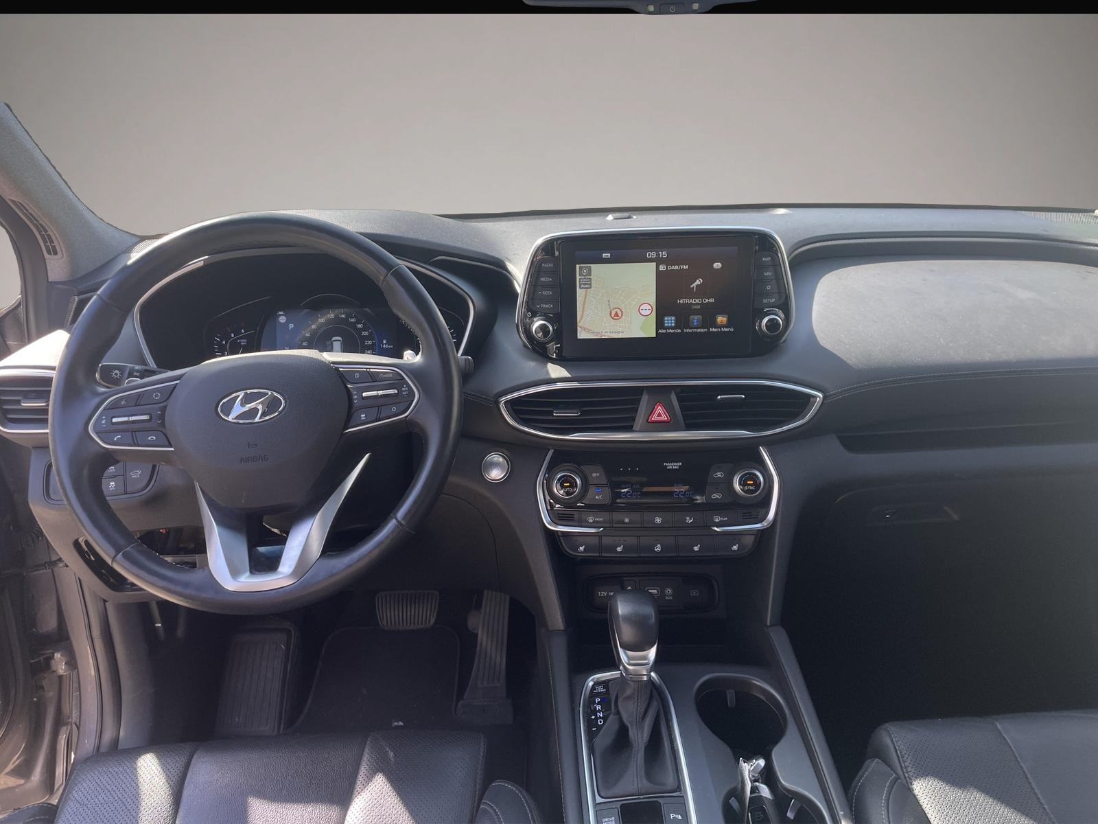 Fotografie 5 des Hyundai SANTA FE 2.2 CRDi Allrad |Anhängerkupplung| Pano