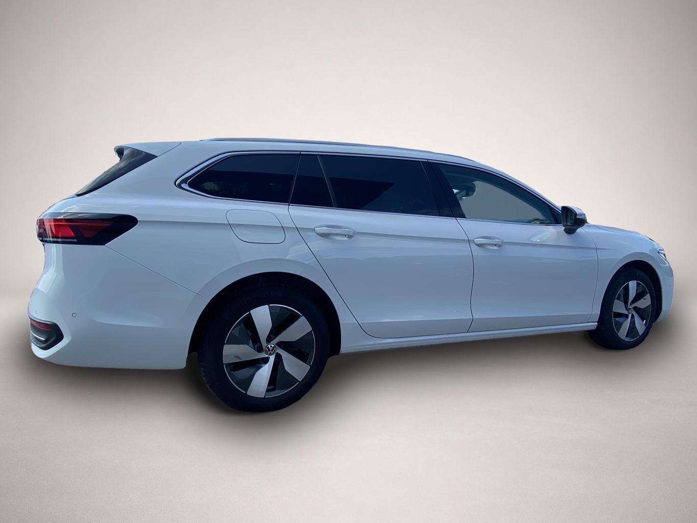 Bild 5 Volkswagen Passat Variant 1.5 TSI DSG Business AHK+APP-CONN