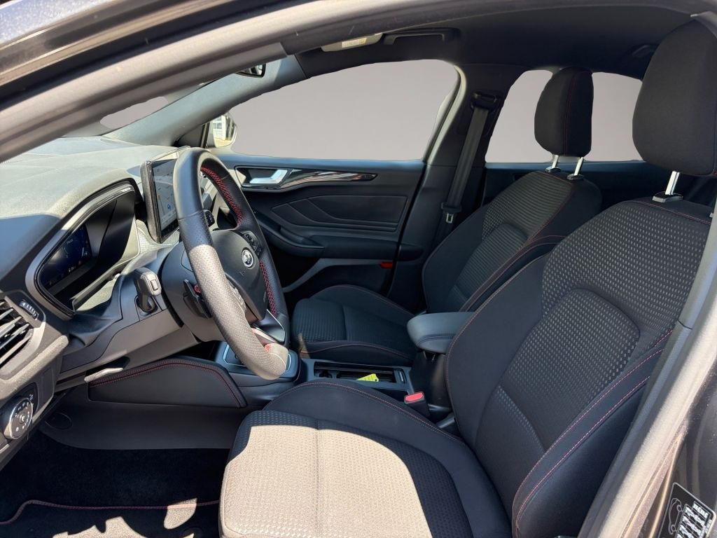 Bild 5 Ford Focus Hybrid Aut. ST-LINE X Fahrerass./Winterp.