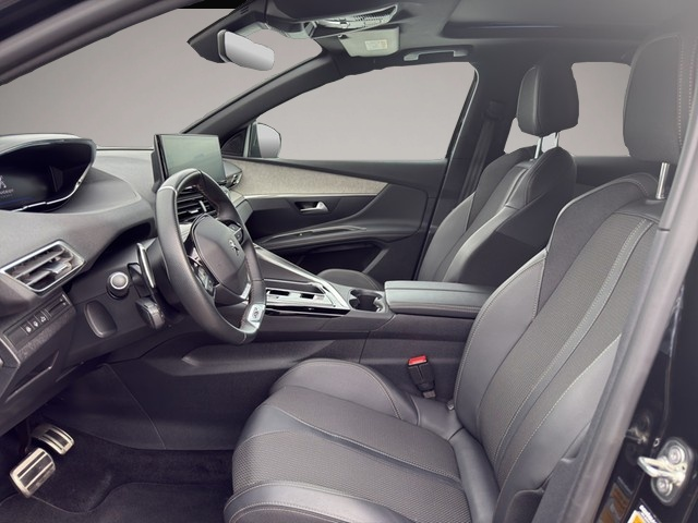 Bild 7 Peugeot 3008 GT 1.2 PureTech +PANO+CAM+NAVI+SHZ+CARPLAY+