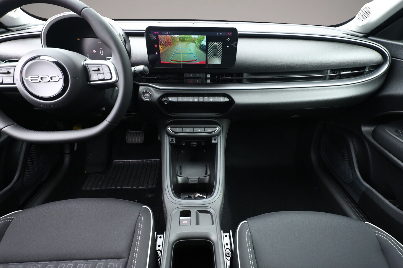 Bild 8 Fiat 600 Hybrid SHZ Keyl Nav Kam 2xPDC LED DigC CarP