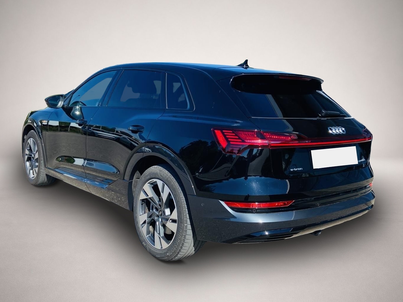 Bild 3 Audi e-tron 55 advanced quattro S-LINE OPTIK-BLACK AS
