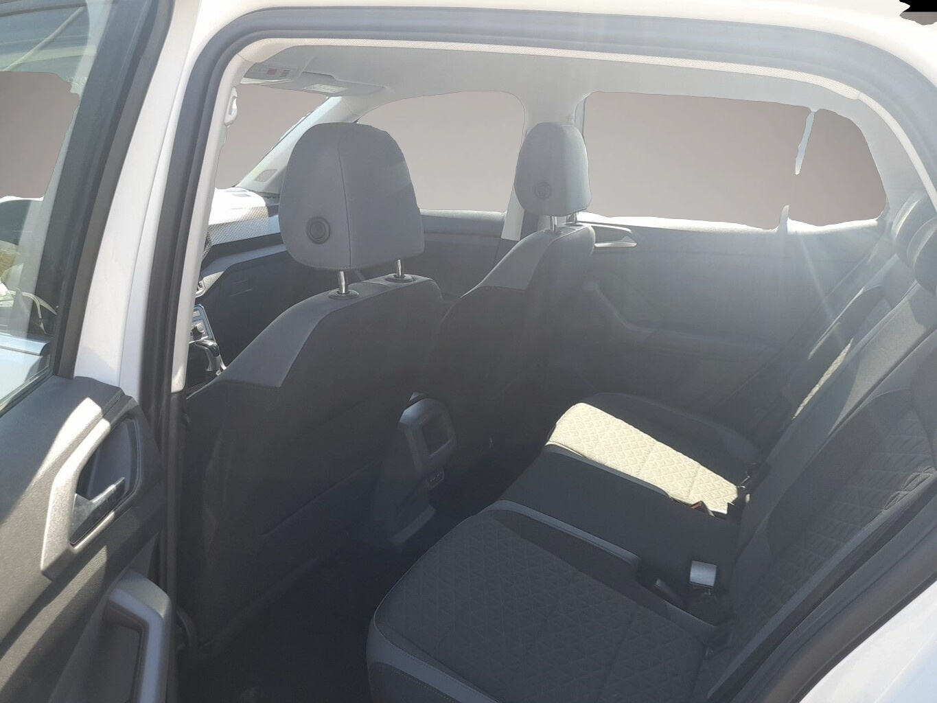 Fotografie 6 des Volkswagen T-Cross 1.5 TSI 150 DSG Style LED Nav ACC PDC