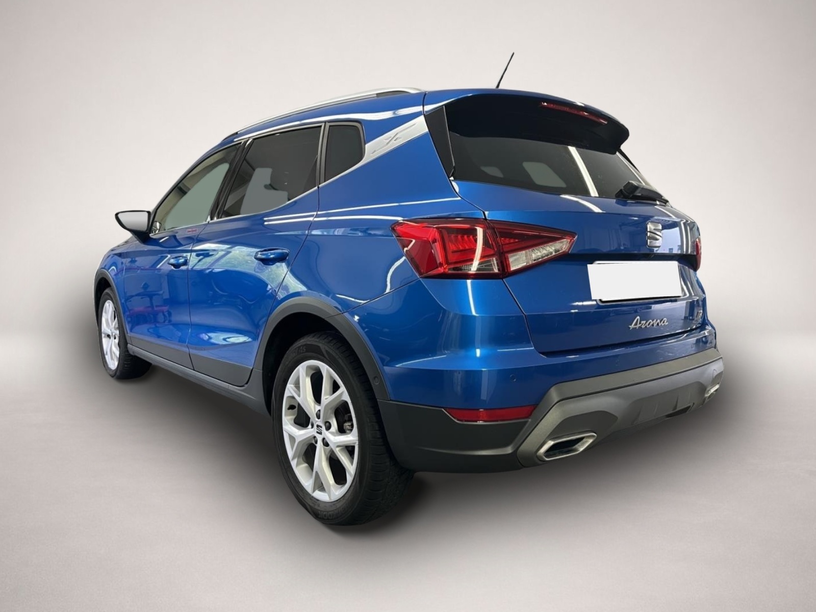 Fotografie 4 des Seat Arona 1.5 TSI DSG FR AHK NAVI REAR VIEW SHZ