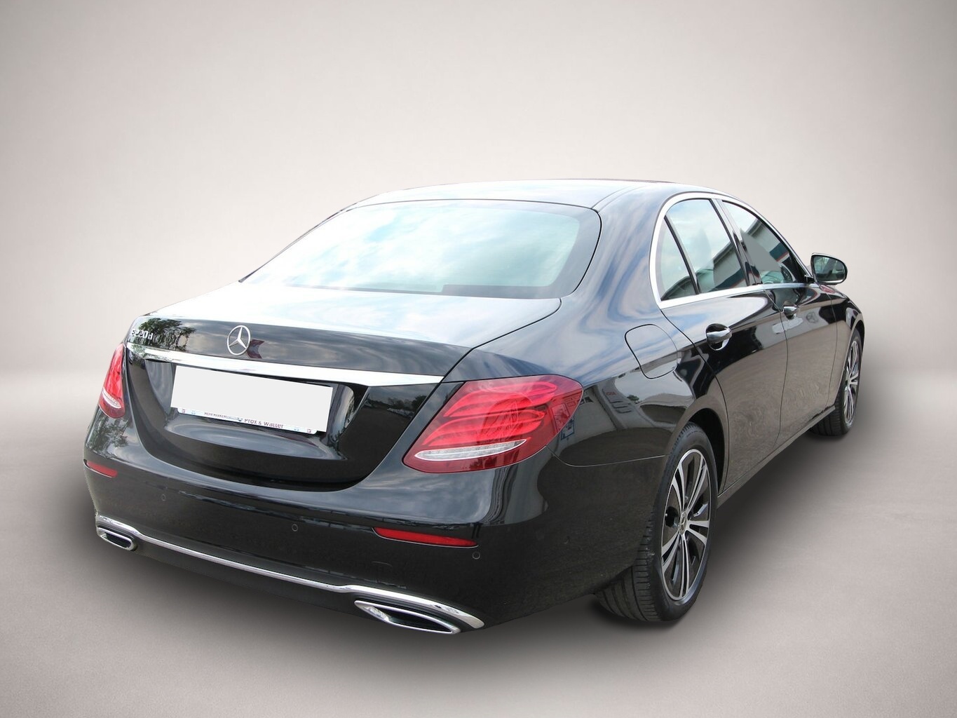 Fotografie 6 des Mercedes-Benz E 220 d Avantgarde NAVI+LED+KAMERA+STANDHEIZUNG.