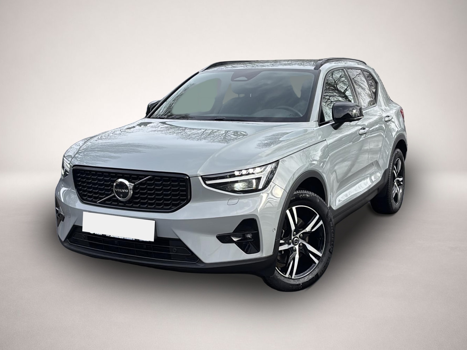 Bild 1 Volvo XC40 B4 (Benzin) Plus Dark 2WD Automatik Bluetoo