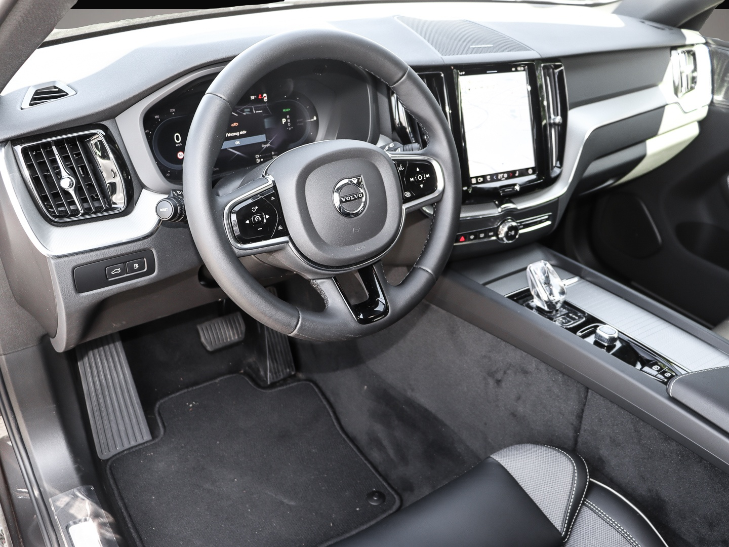 Bild 3 Volvo XC60 Plus Dark Recharge Plug-In Hybrid AWD T8 Tw