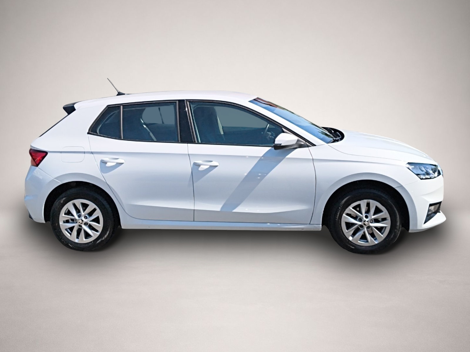 Bild 8 Skoda Fabia 1.0 TSI Selection LM PDC SMART LINK LED