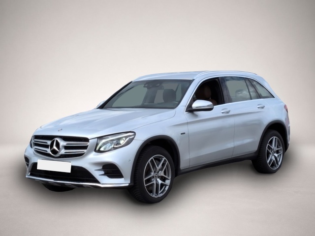 Fotografie 2 des Mercedes-Benz GLC 350 e 4Mat AMG-Line*AHK LED HeadUp Leder 19*