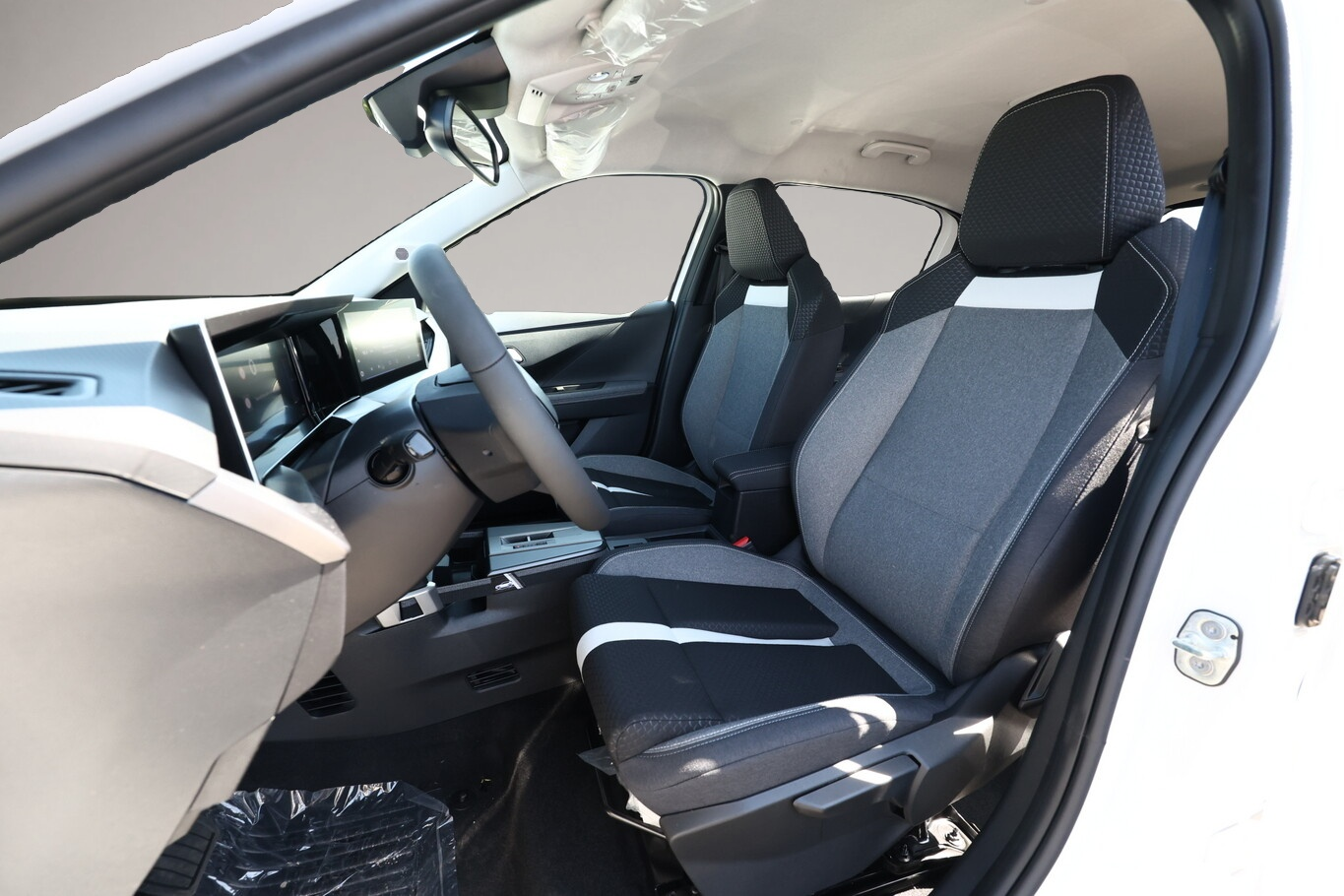 Bild 5 Opel Frontera Hybrid GS Nav SHZ Kam Totw NSW