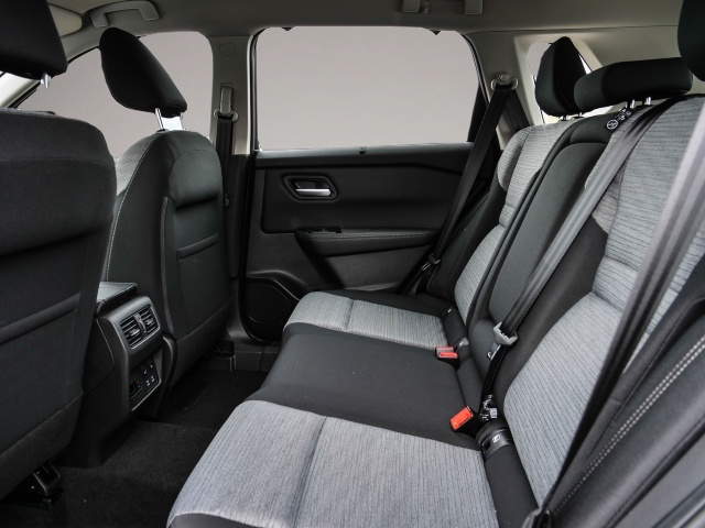 Bild 6 Nissan X-Trail Acenta 1.5 VC-T MHEV 163PS 4x2 Xtronic F