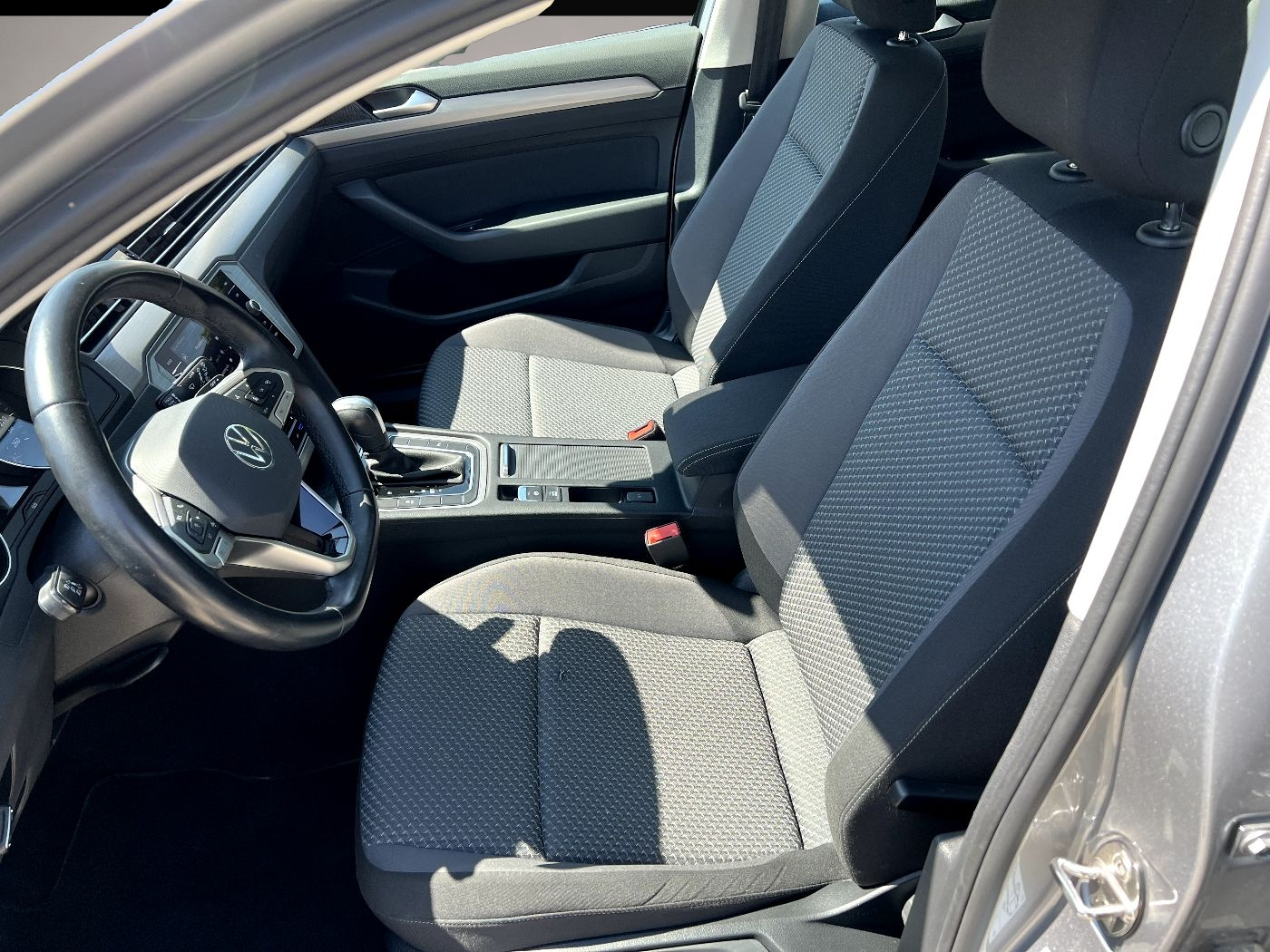 Bild 7 Volkswagen Passat Variant 2.0 TDI LED Navi ACC Kamera Sitzh