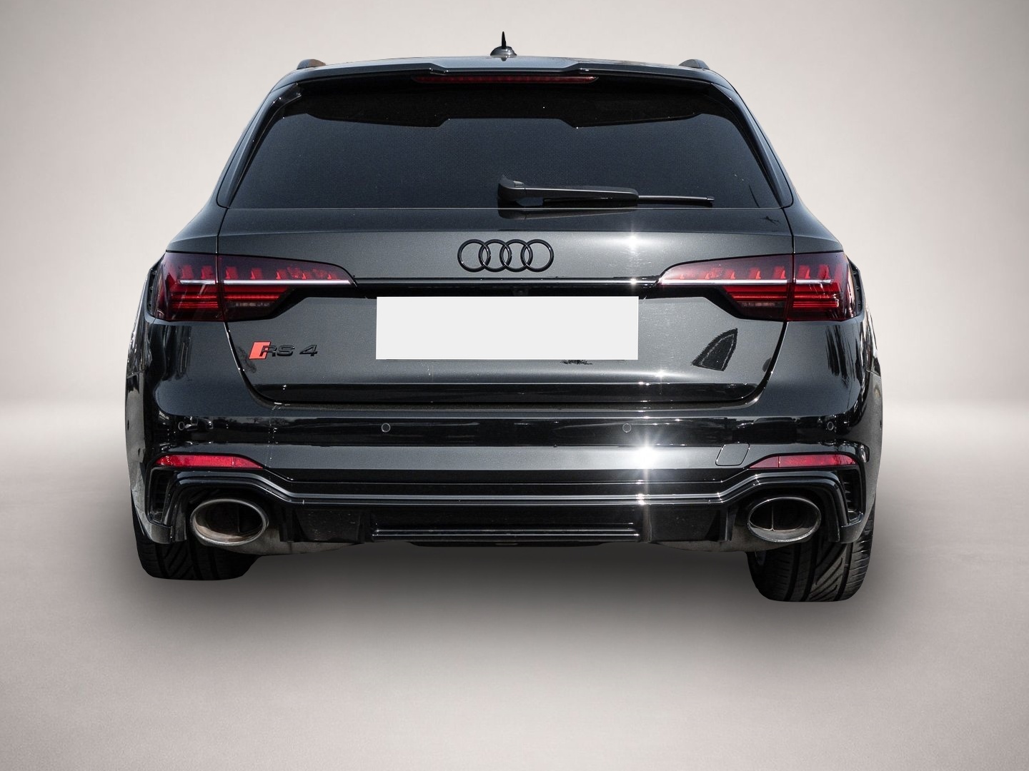 Fotografie des Audi RS4 RS 4 Avant RS 4 Avant 331(450) tiptronic
