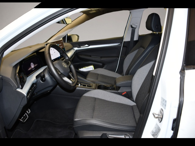 Fotografie des Volkswagen Golf 8 VIII 2.0 TDI DSG Goal LED+/ACC/TravelAssi