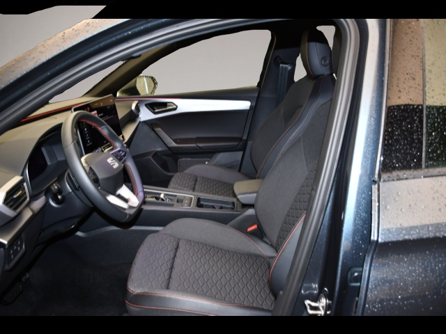 Bild 3 Seat Leon ST 1.5 eTSI DSG FR LED/ACC