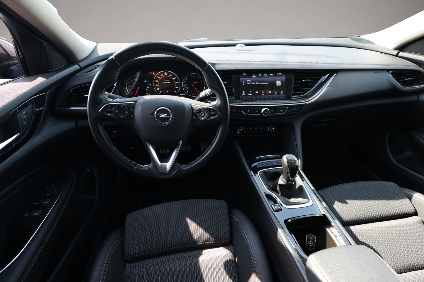 Bild 6 Opel Insignia 1.5 Turbo 165 Dynamic Nav PDC Kam eHk