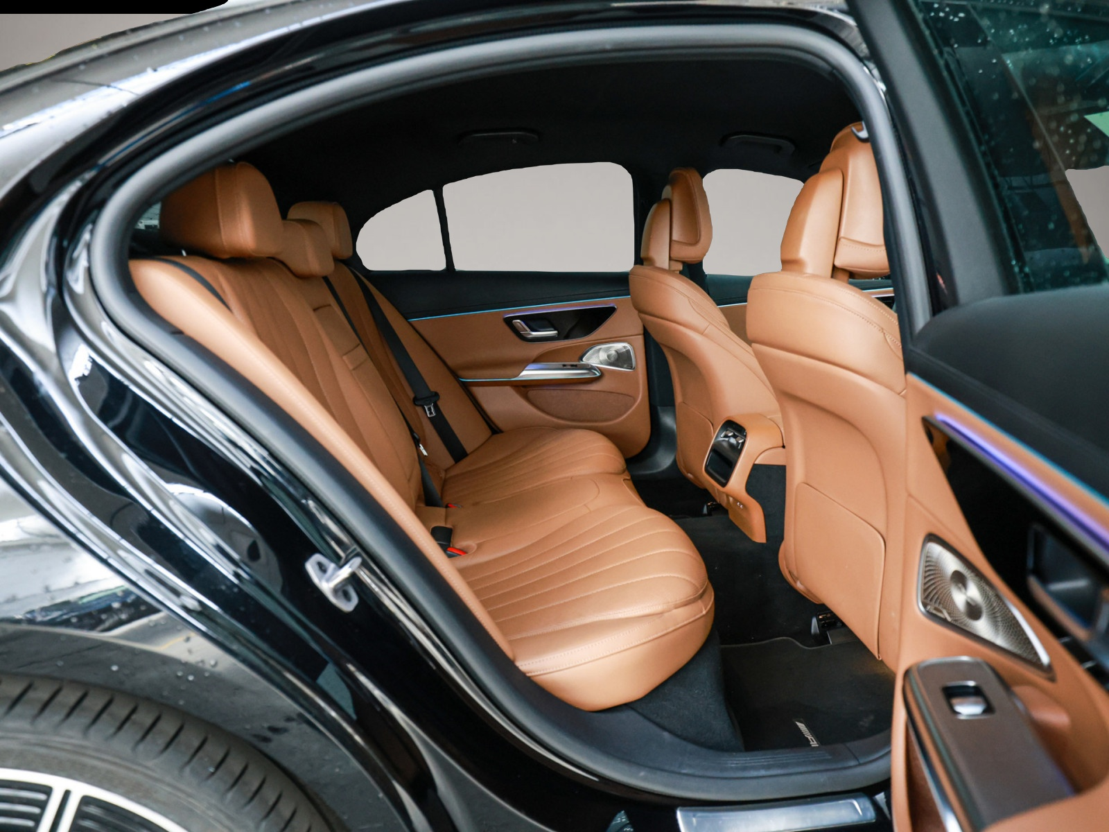 Bild 4 Mercedes-Benz E 220