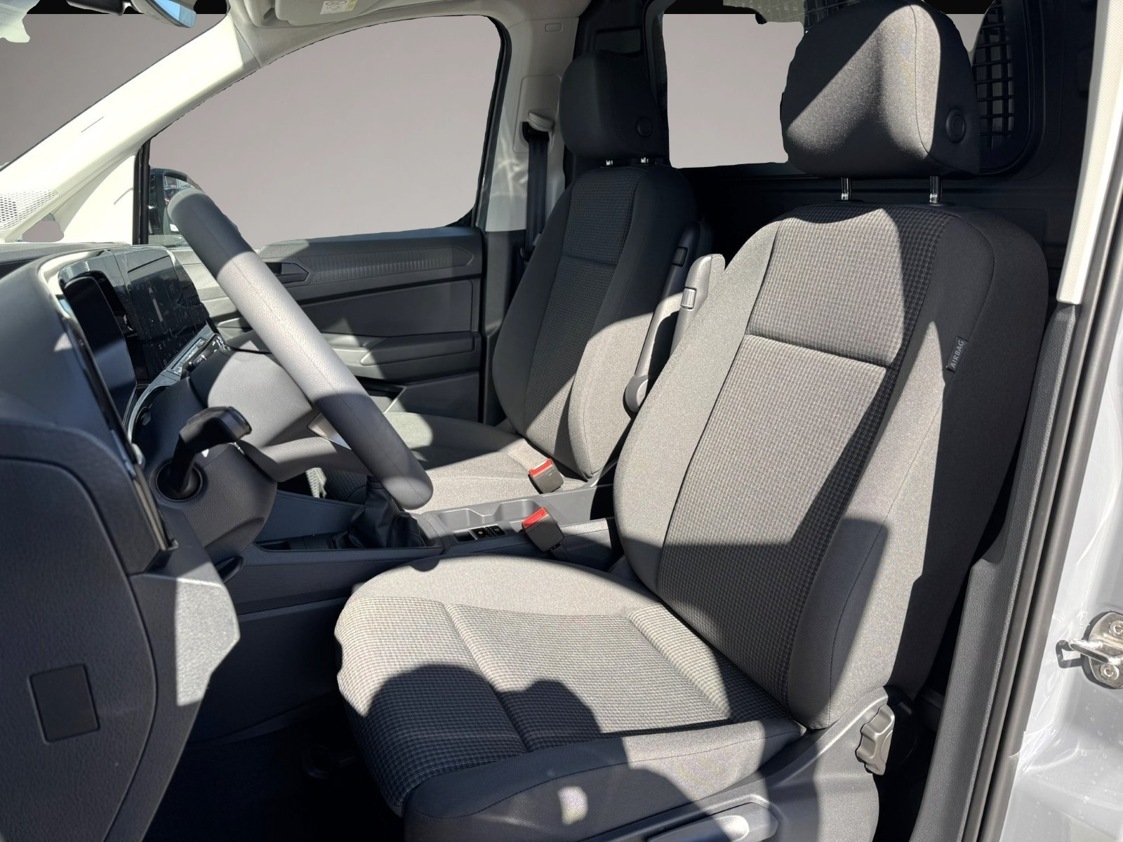 Bild 3 Volkswagen Other Caddy Cargo Maxi 2.0 TDI AHK 5-J-GAR PDC SHZ GRA