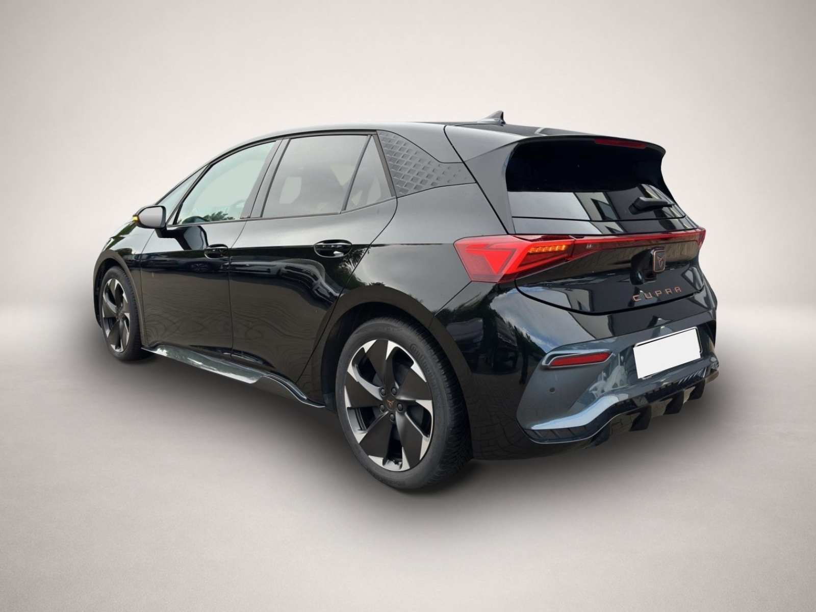 Bild 4 Cupra Born AB362EUR 82kW WÄPU NAVI 360 HuD SHZ