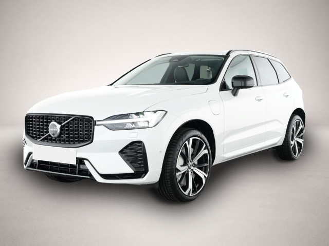Fotografie Volvo XC60 Plus Dark Recharge Plug-In Hybrid AWD HUD S