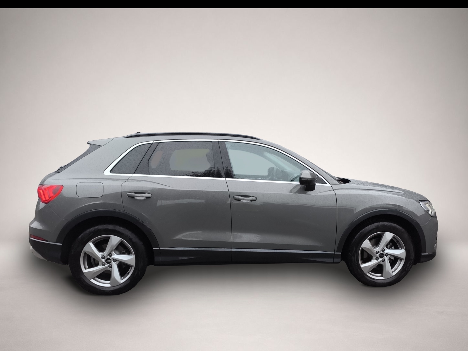 Bild 2 Audi Q3 35 TFSI S tronic advanced PANO NAVI ACC