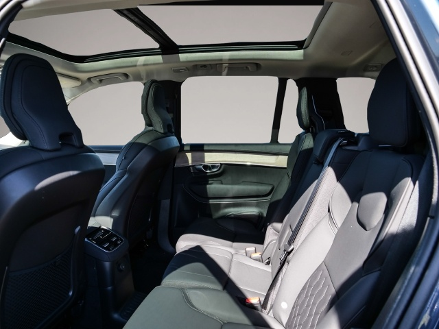 Volvo XC90 XC90 FACELIFT Plus Dark Recharge Plug-In Hybrid - Thumbnail 4