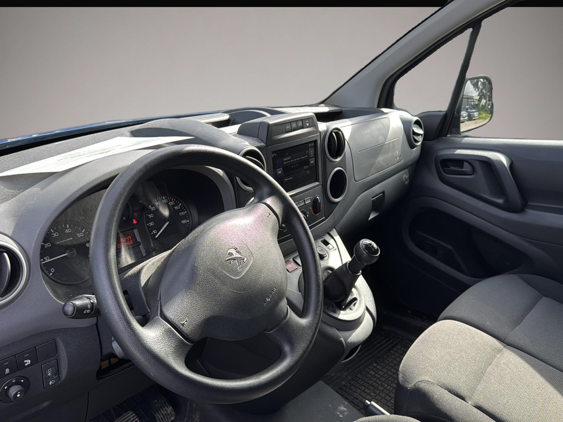 Bild 6 Peugeot Partner L2 Premium Komfort AHK Xenon PDC h. Temp