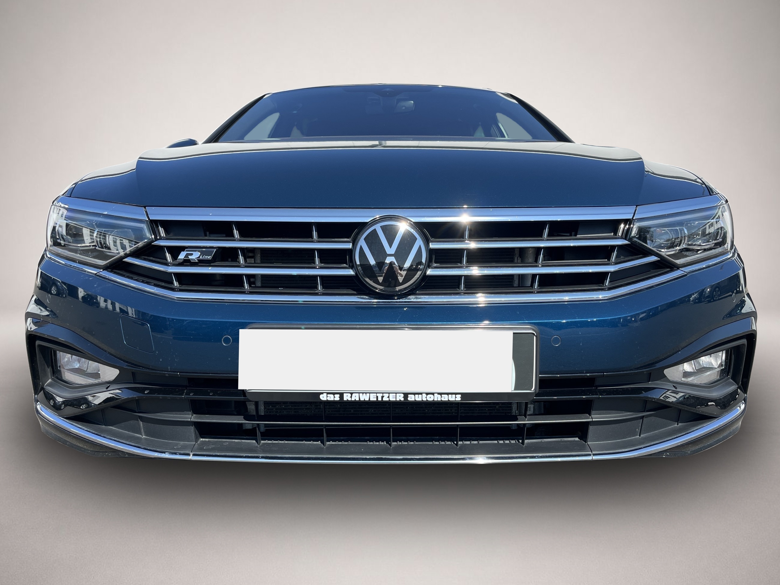 Bild 3 Volkswagen Passat Variant Variant 2.0 TSI DSG R-Line 1,99 F