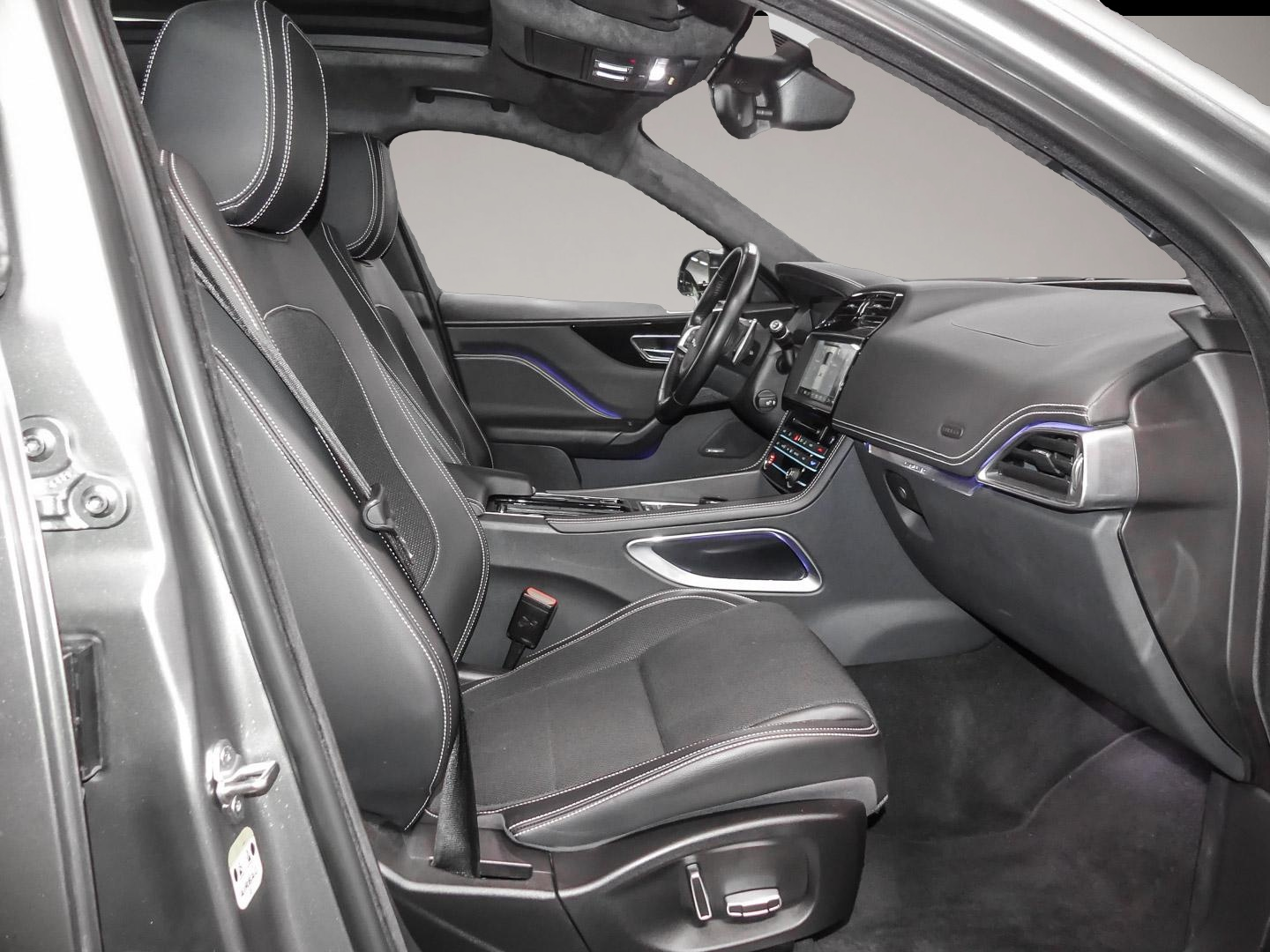 Bild 3 Jaguar F-Pace R-Sport AWD 25d EU6d-T Allrad Navi Meridi