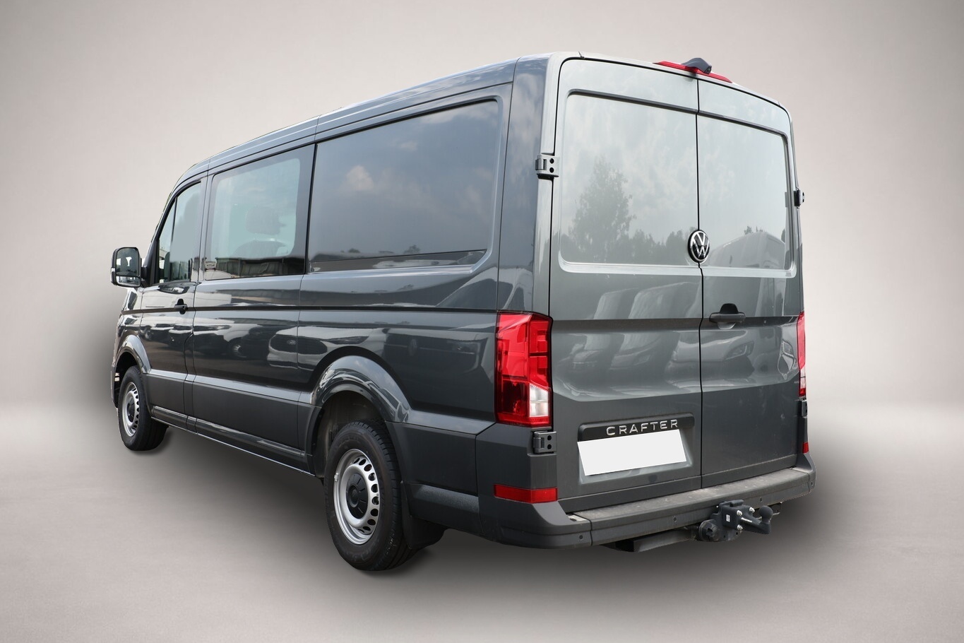 Bild 4 Volkswagen Crafter Plus 35 2.0 TDI 140 L3H2 Nav AHK 6S SHZ