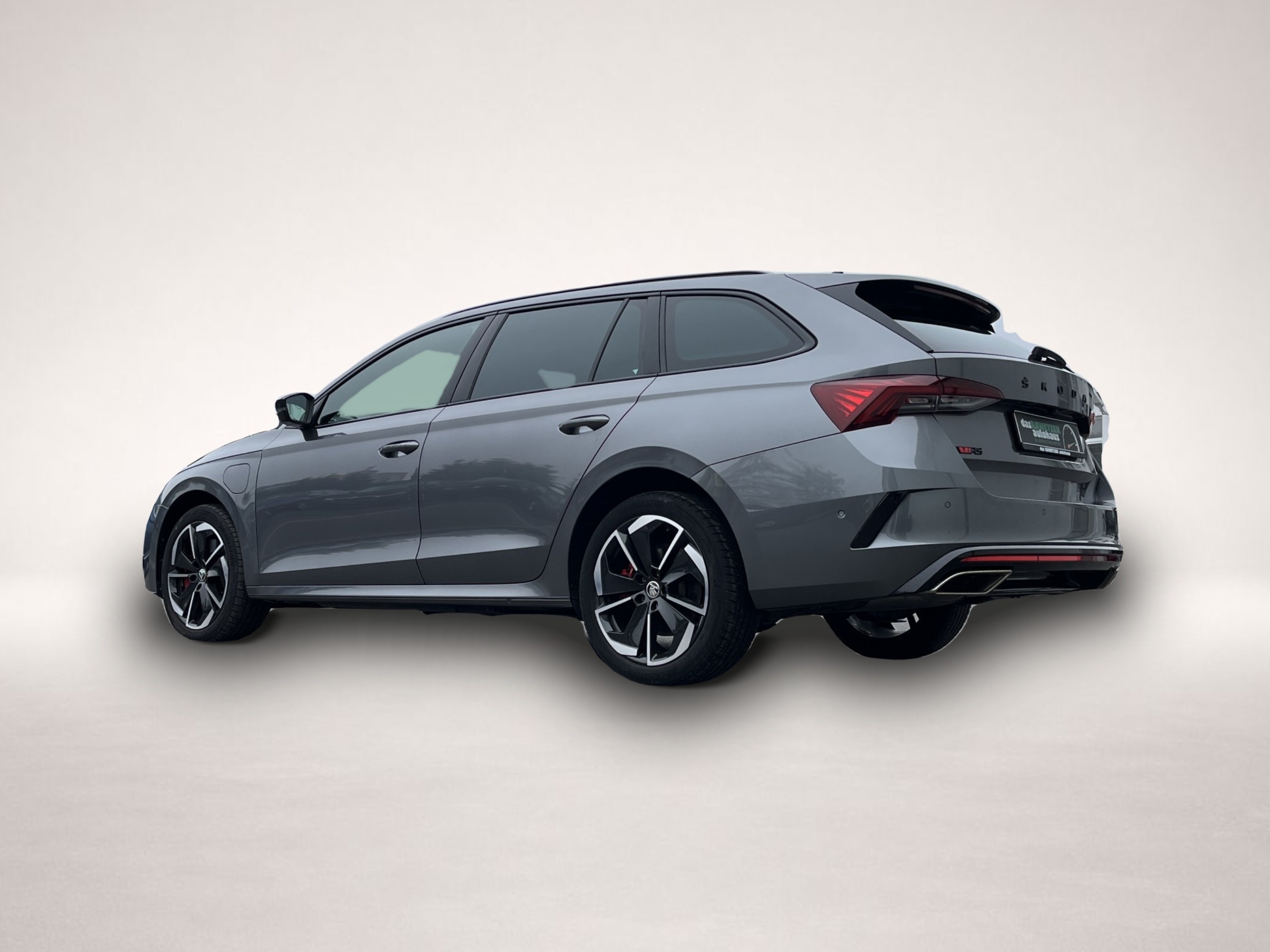 Fotografie des Skoda Octavia Combi 1.4 TSI e-Hybrid RS HeadUp Navi RF