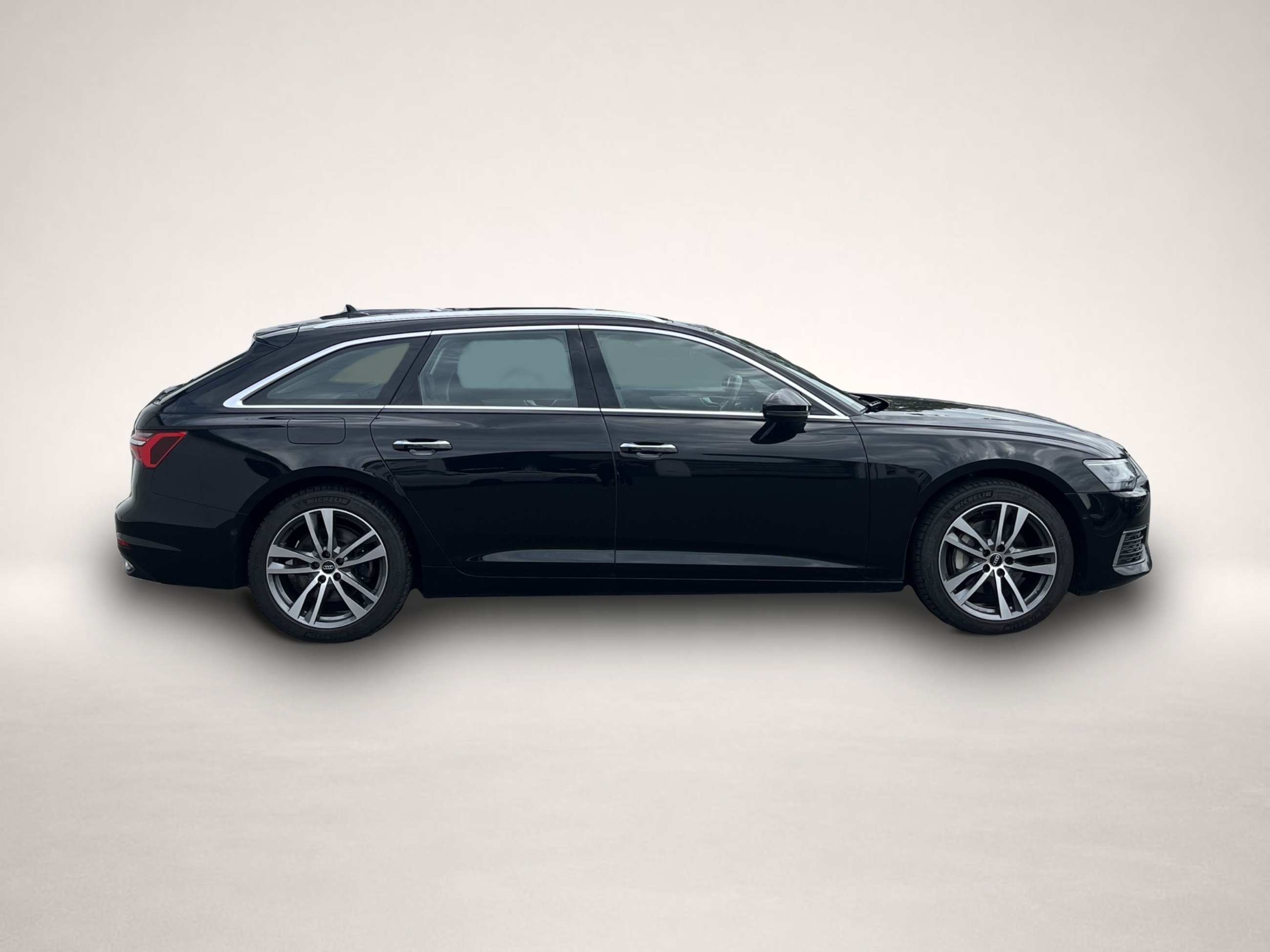 Bild 5 Audi A6 Avant 45 2.0 TFSI quattro S tronic design 219
